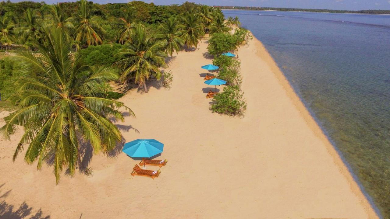 Готель Breeze Pasikudah Passikudah Екстер'єр фото