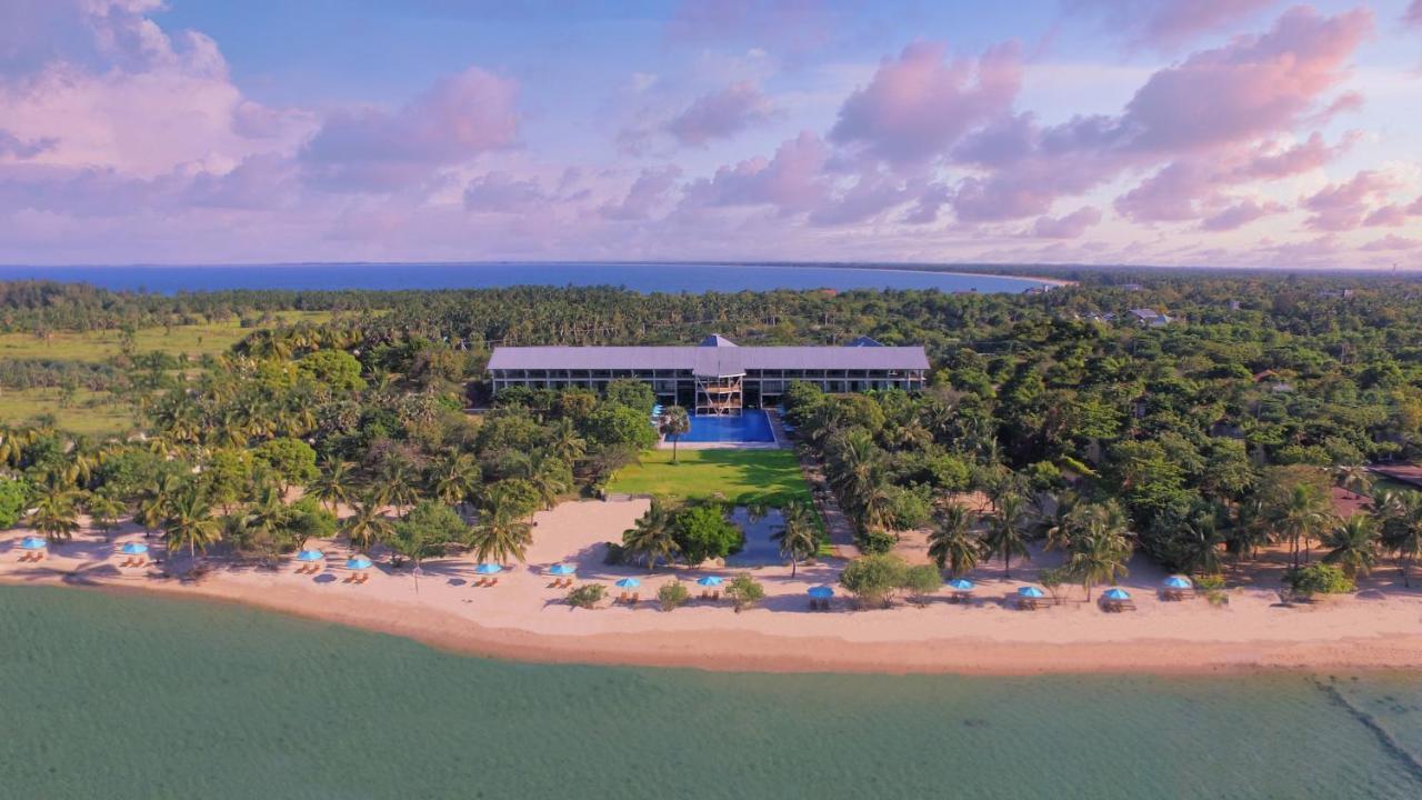 Готель Breeze Pasikudah Passikudah Екстер'єр фото