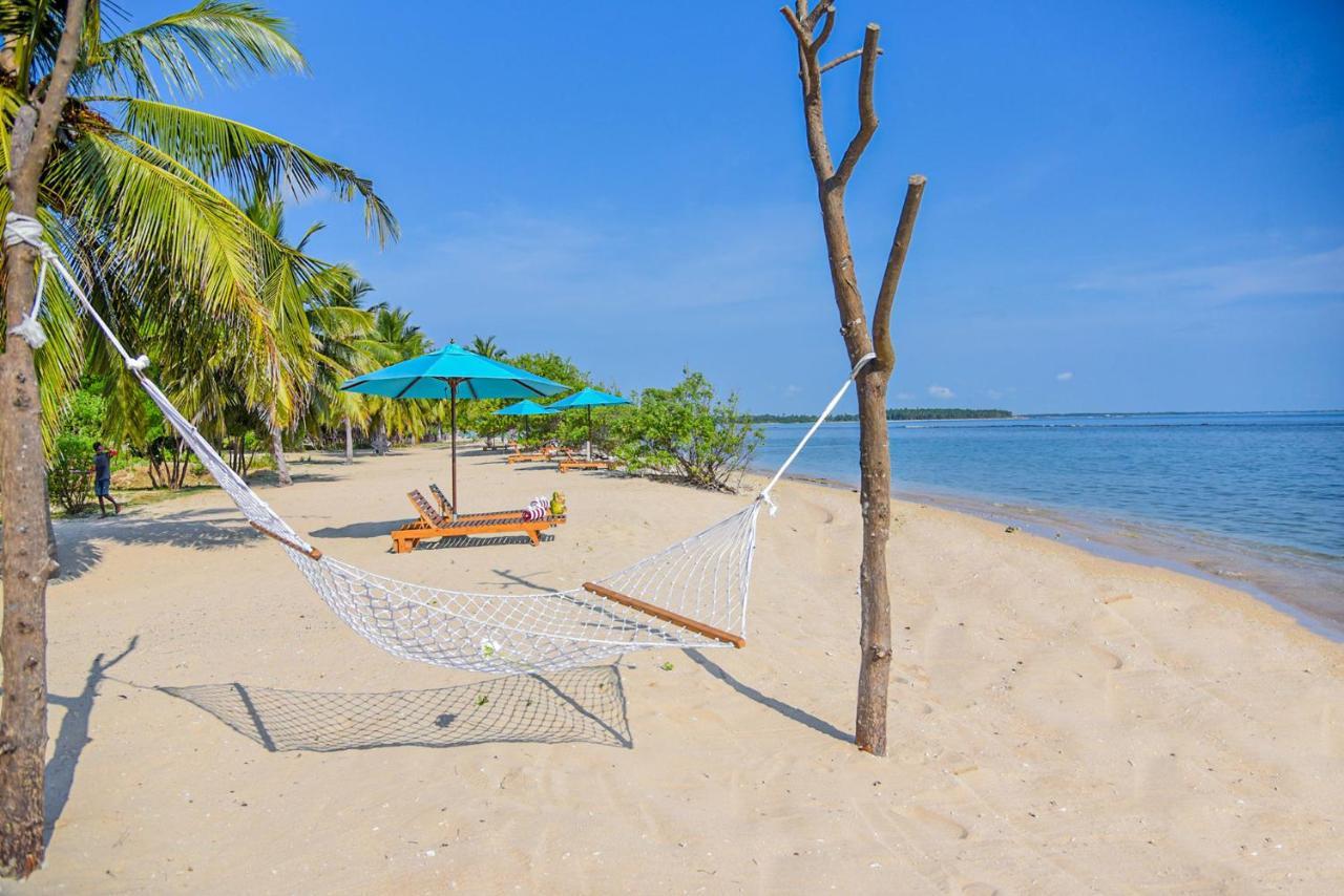 Готель Breeze Pasikudah Passikudah Екстер'єр фото